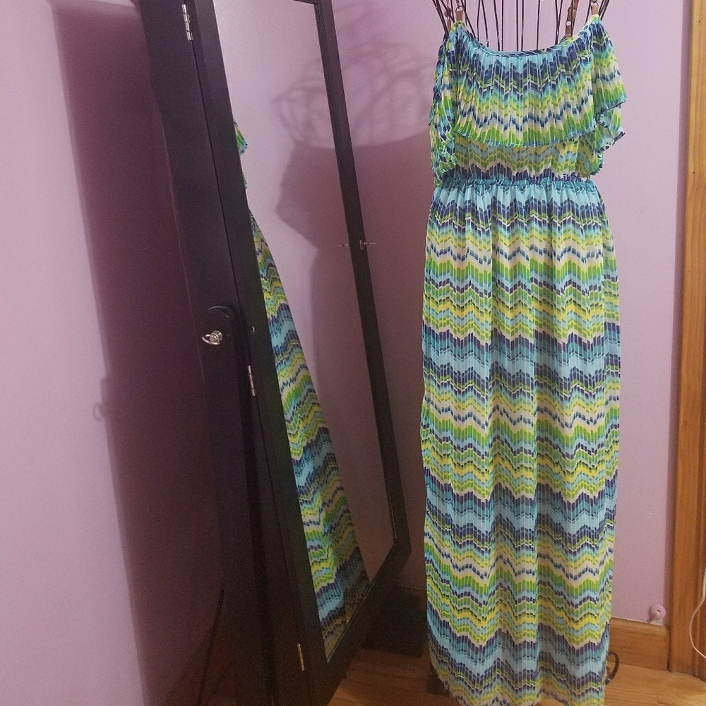 Maxi  Dress - Picture 8 of 8
